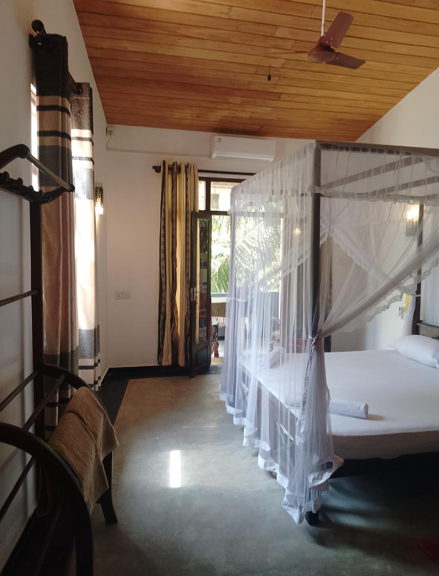 Unawatuna Backpacker Lodge Buitenkant foto