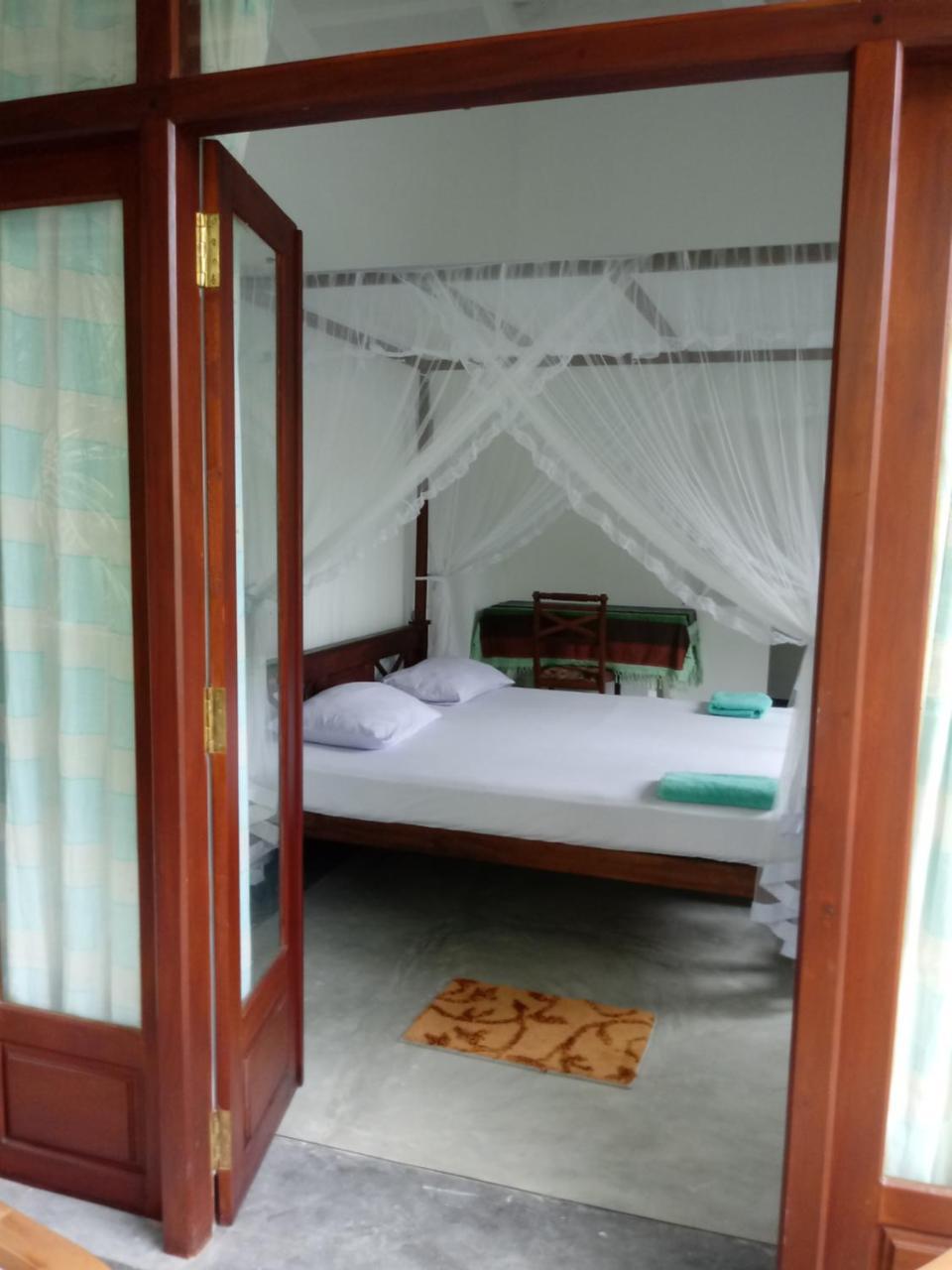 Unawatuna Backpacker Lodge Buitenkant foto