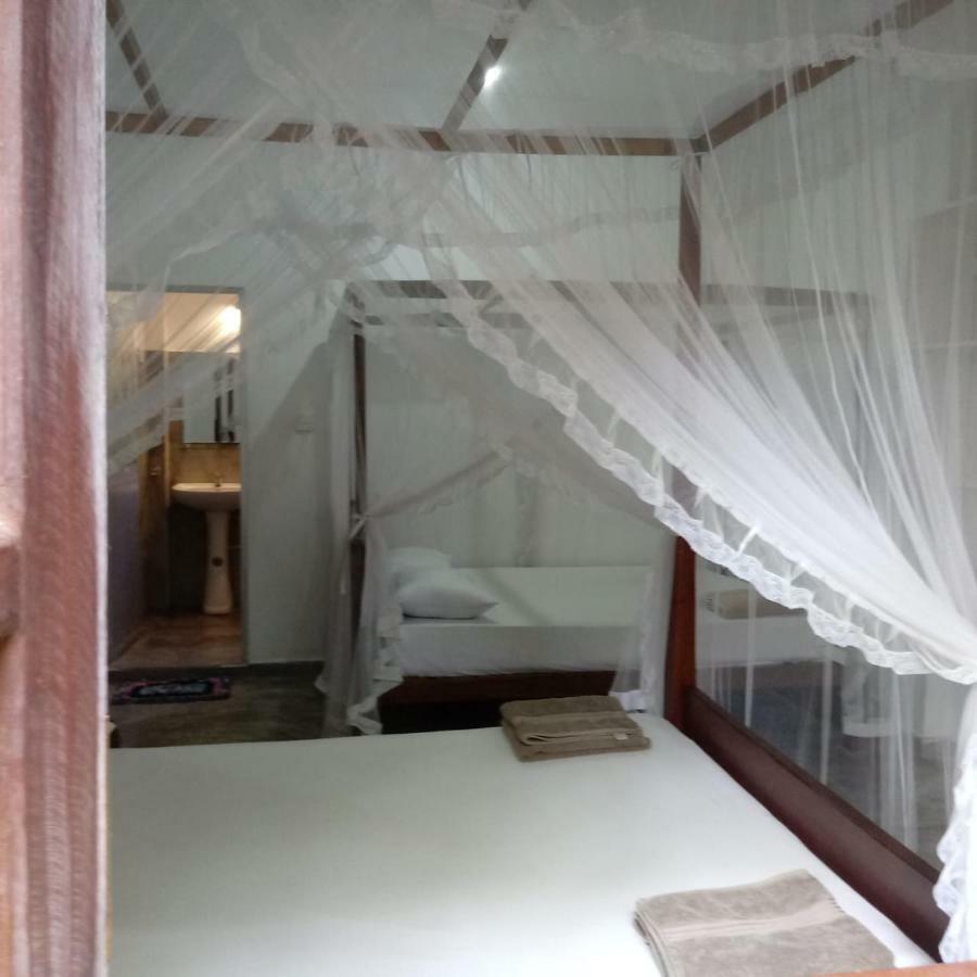 Unawatuna Backpacker Lodge Buitenkant foto